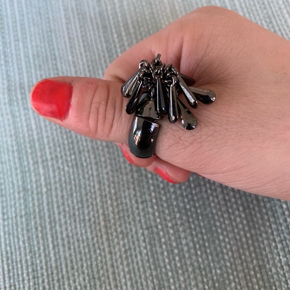 Ring - Picture 3 of 3